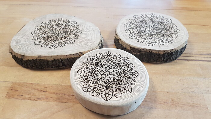 MANDALOVÉ PODLOŽKY